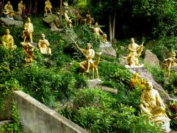 Ten Thousand Buddhas Monastery â€“ Hong Kong