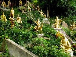 Ten Thousand Buddhas Monastery – Hong Kong