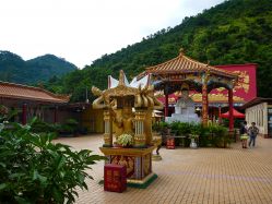 Ten Thousand Buddhas Monastery – Hong Kong